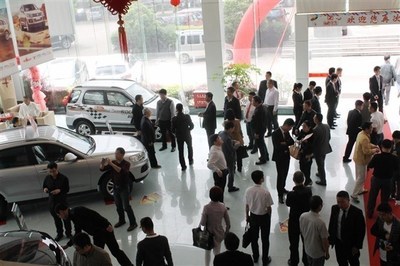 众泰永康销售中心三管区召开厂商交流会，推动桂林地区汽车营销新发展